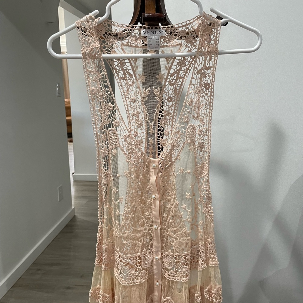 VENUS Gold Sleeveless Plunge Babydoll Top